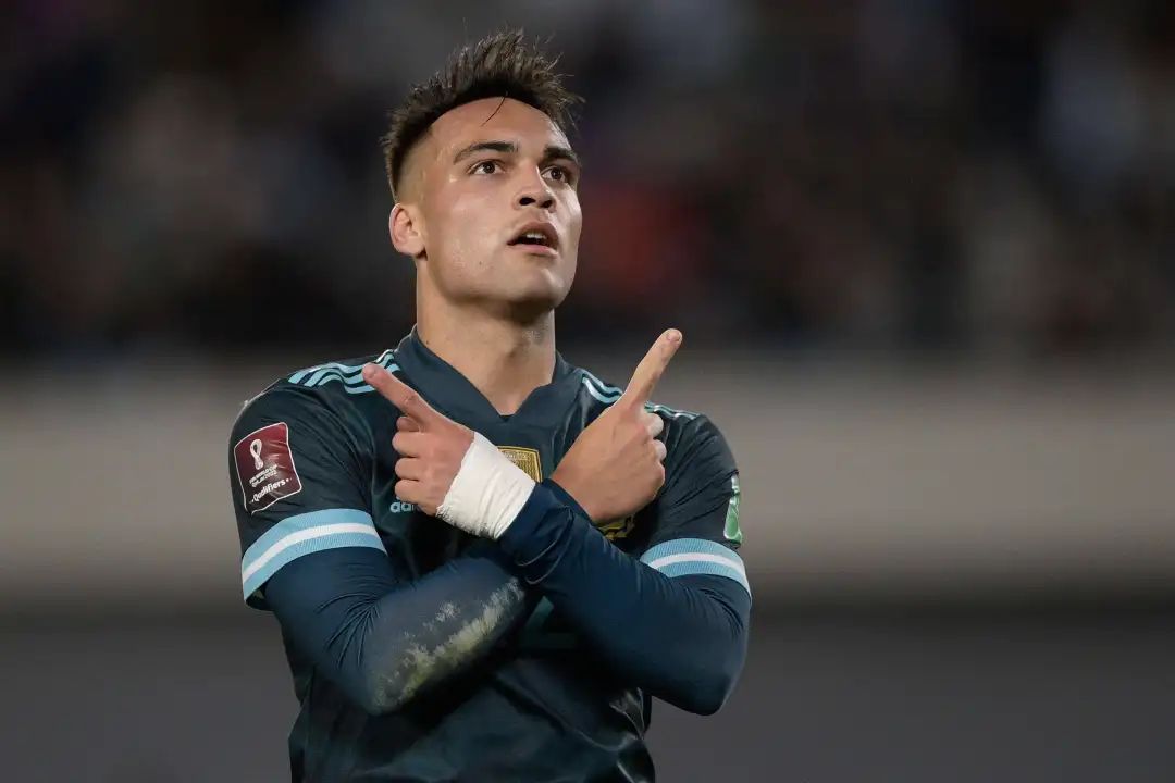 世界杯纪录片潘帕斯雄鹰第二章,潘帕斯雄鹰2022横扫世界杯