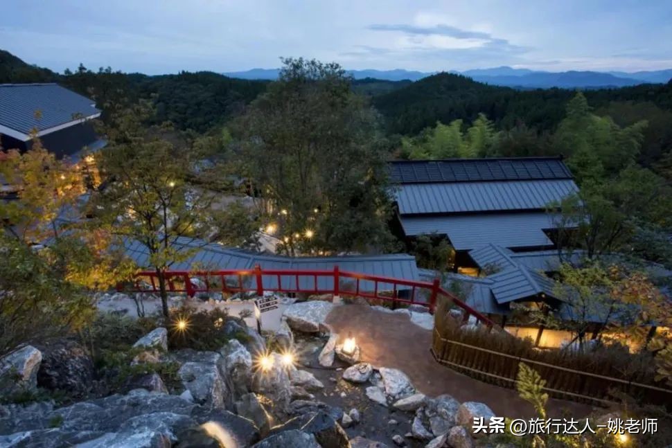 日本冰雪温泉之旅,迎着飞雪泡温泉日本冬季小众游