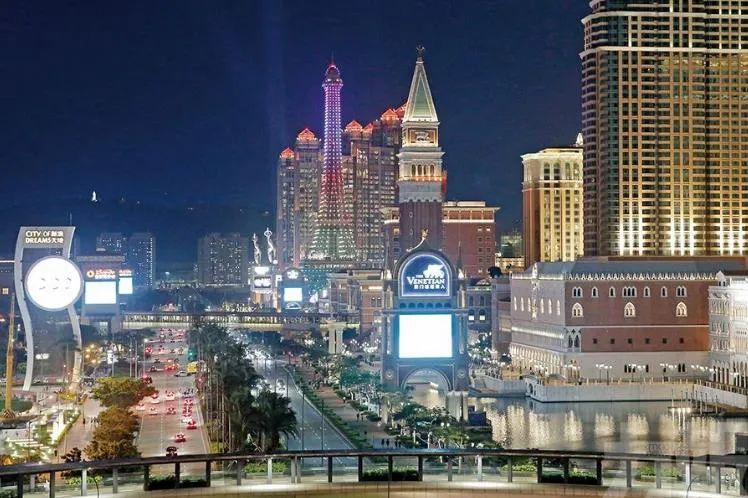 角逐澳门赌牌抢头香，永利澳门为何用一个洋面孔的他来掌舵？