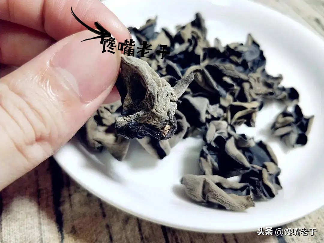 木耳品质好坏对营养区别大吗,假木耳和榛木耳营养有什么区别