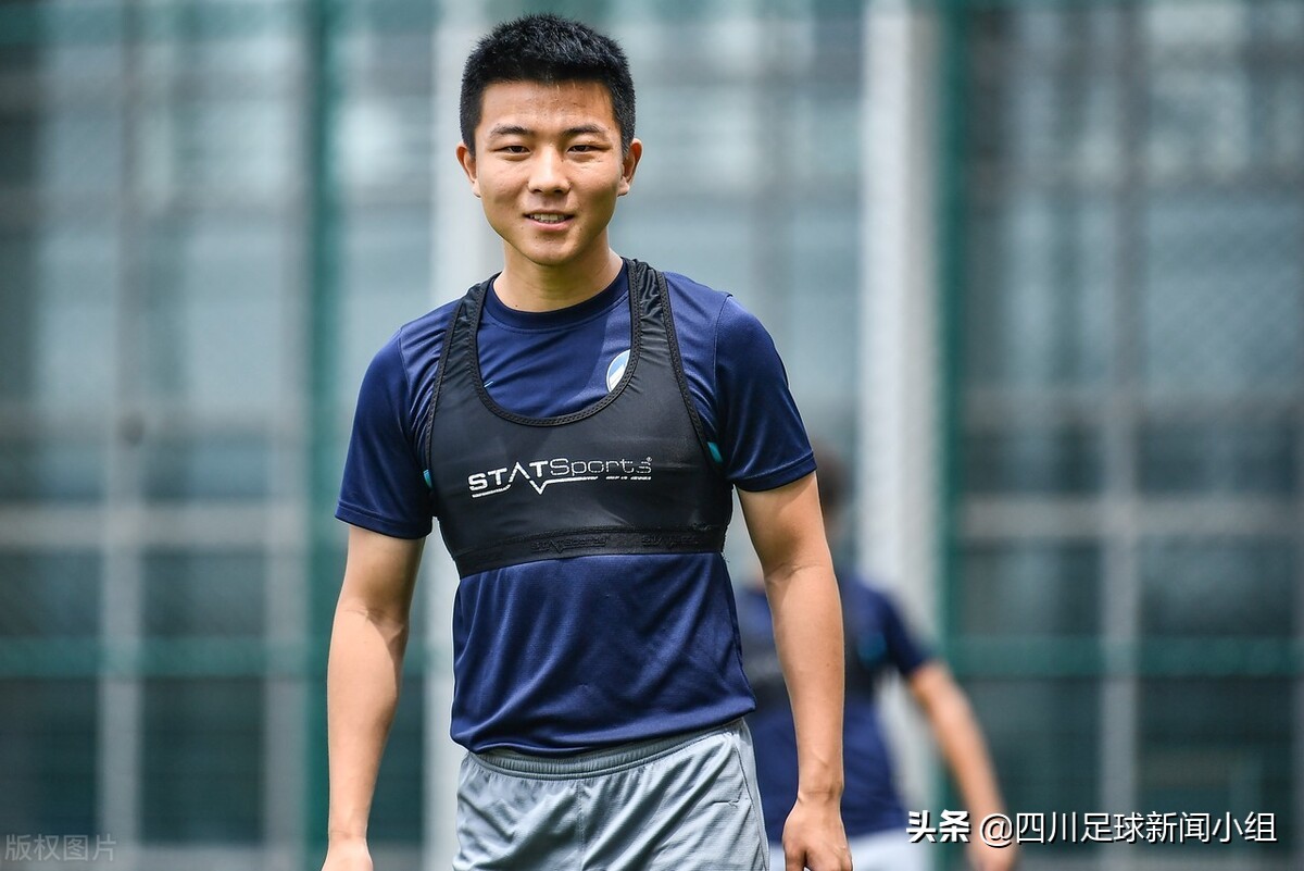 成都蓉城vs大连人前瞻：刘若钒对决陶强龙，李建滨反戈旧主