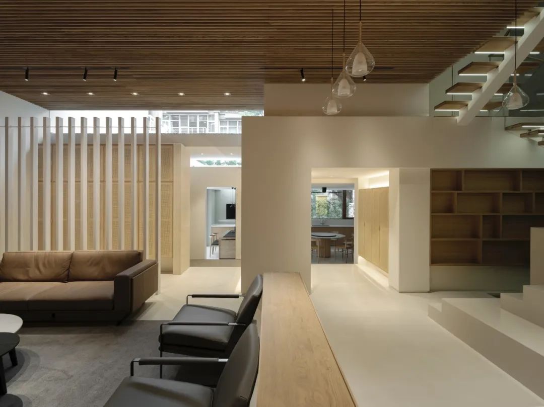 深圳一家六口给别墅装上大蚊帐,深圳一家六口别墅