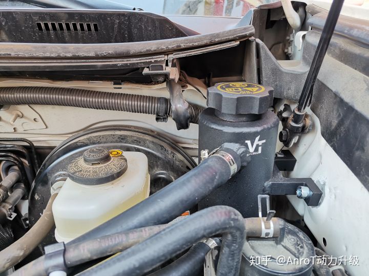 丰田普拉多2700到底肉不肉,丰田普拉多2700价格油耗