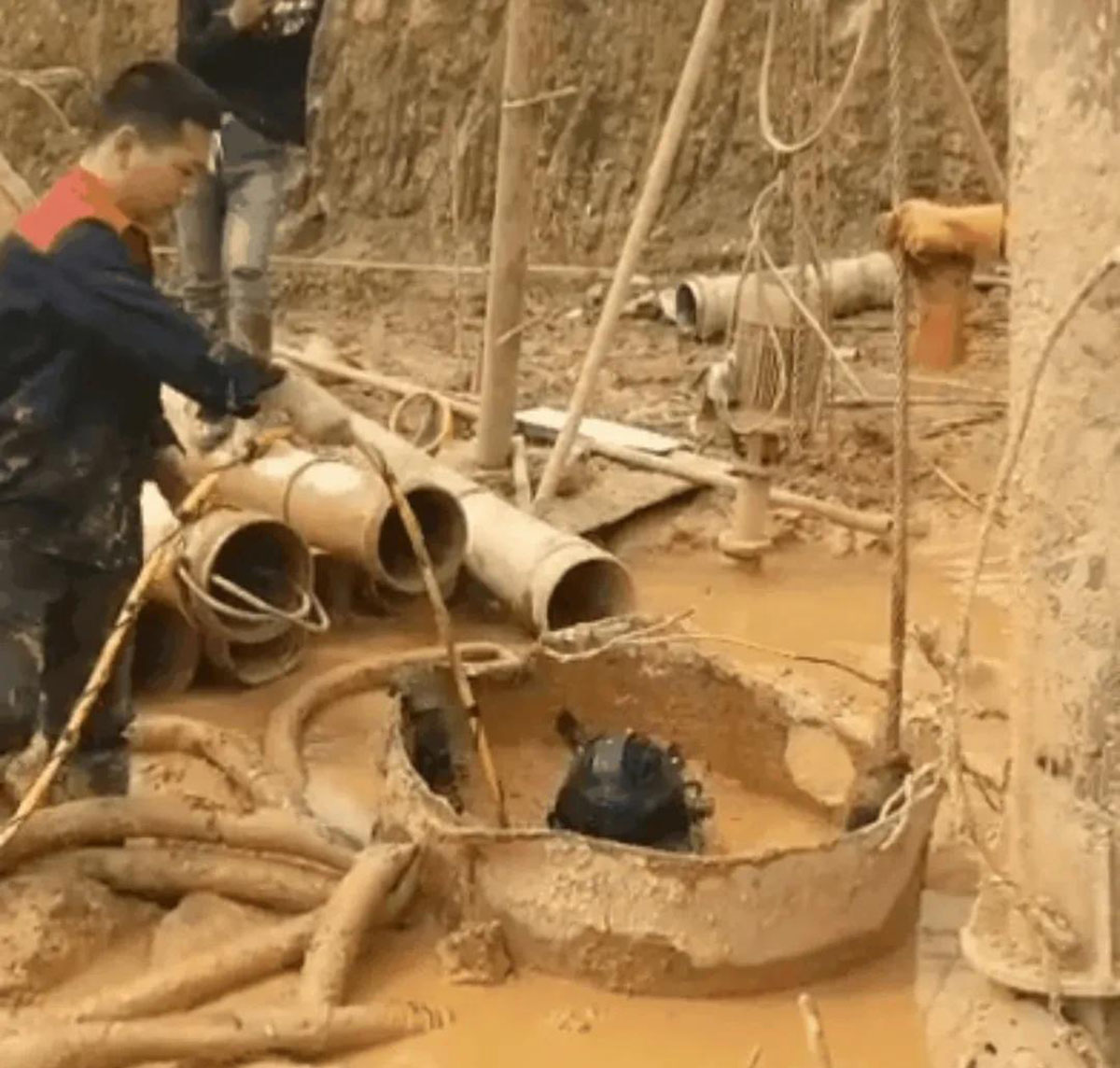 打桩机钻头很贵吗,打桩机钻头断了严重吗