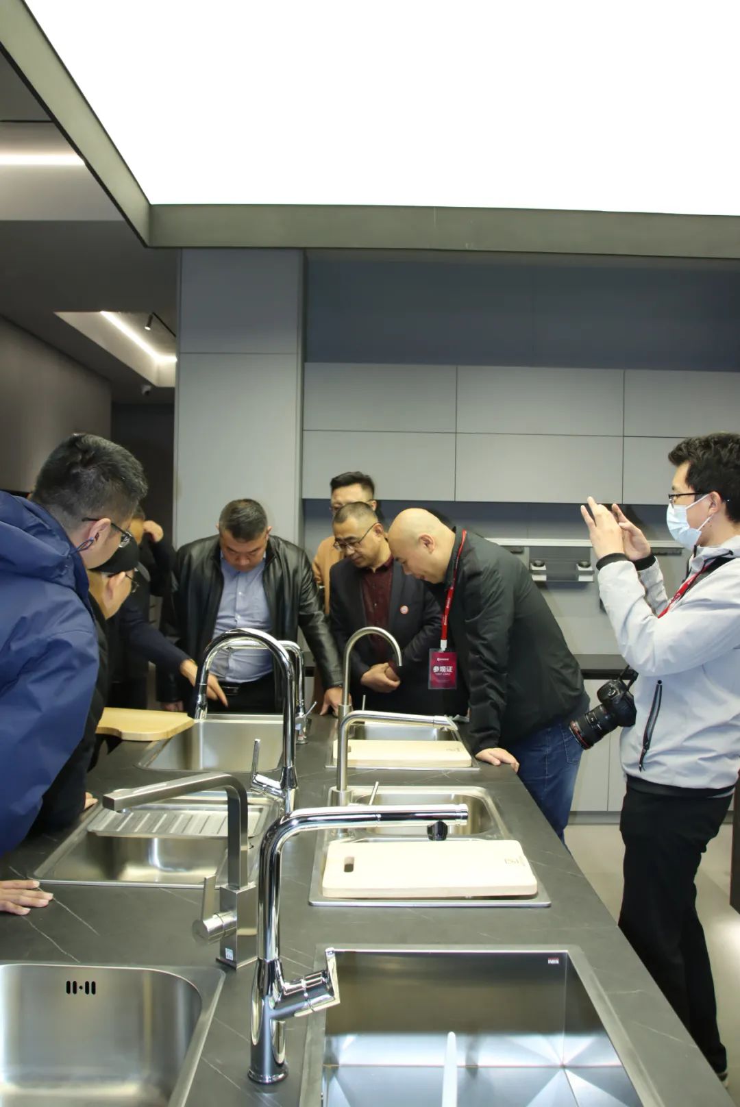 灞辫タ濂囩編姗辨煖,灞辫タ濂囩編鍘ㄦ煖绉戞妧鏈夐檺鍏徃