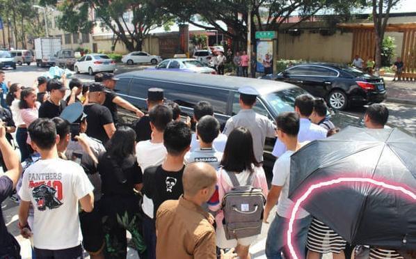 以为是谣言实际是真事，撒贝宁、郑中基、成龙个个离谱，件件惊人