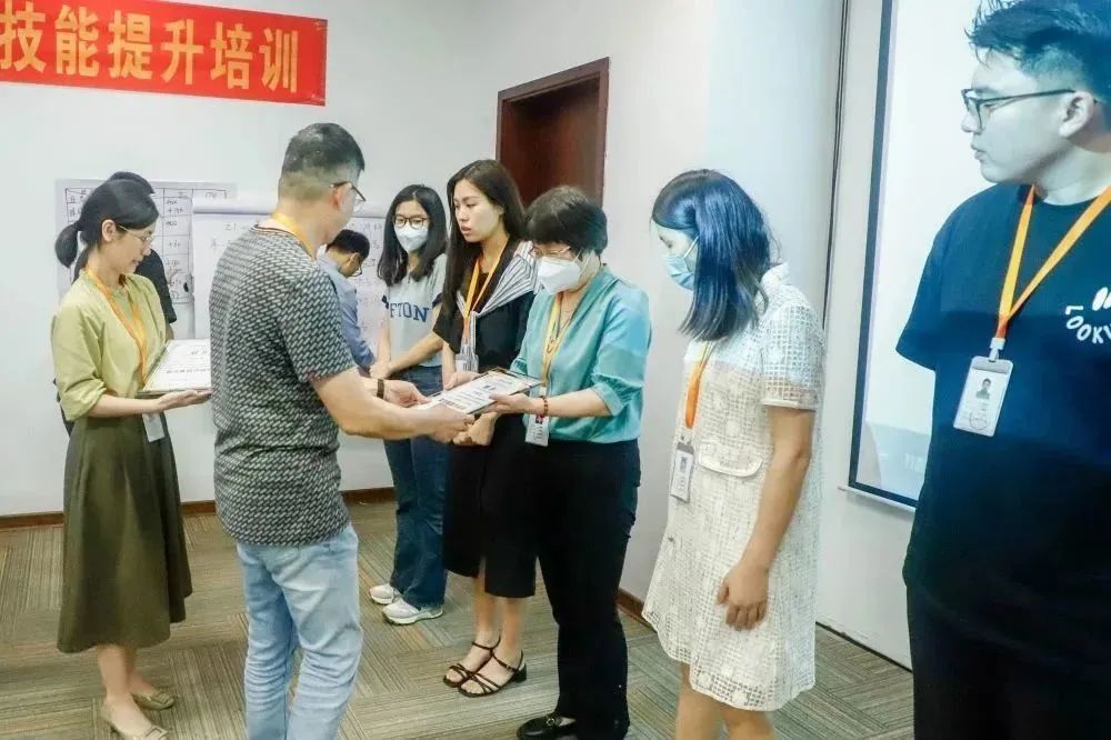 奕诗集团“师道匠心，薪火传递”内训师特训营完美收官