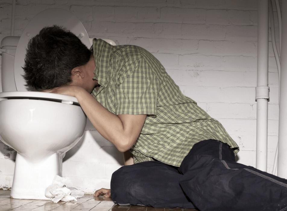 20岁小伙与35岁二婚女相亲,25岁小伙相亲