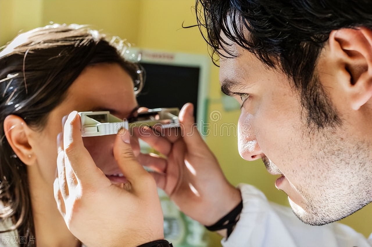 眼睛有点奇怪什么情况,眼睛出现各种情况反映什么病情