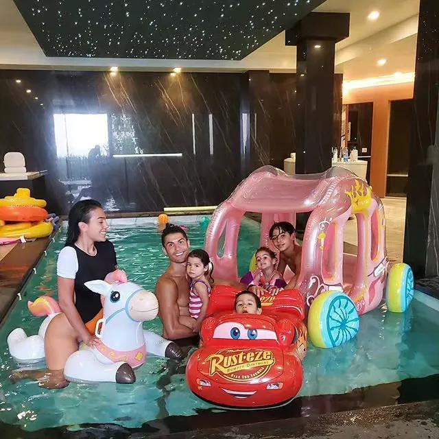 c罗三个女朋友,c罗王思聪