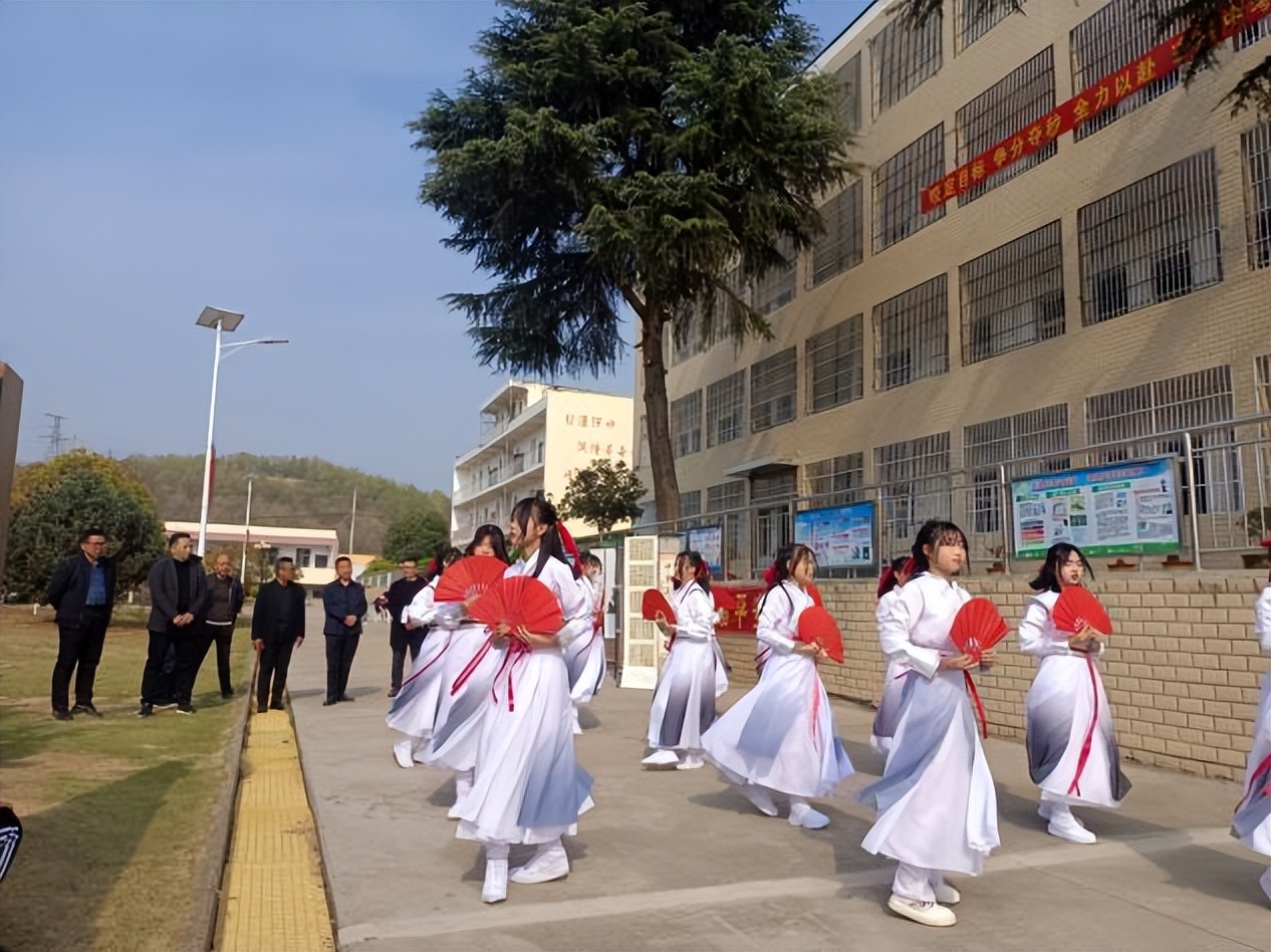 县教学教研工作会议上讲话,随县中心学校