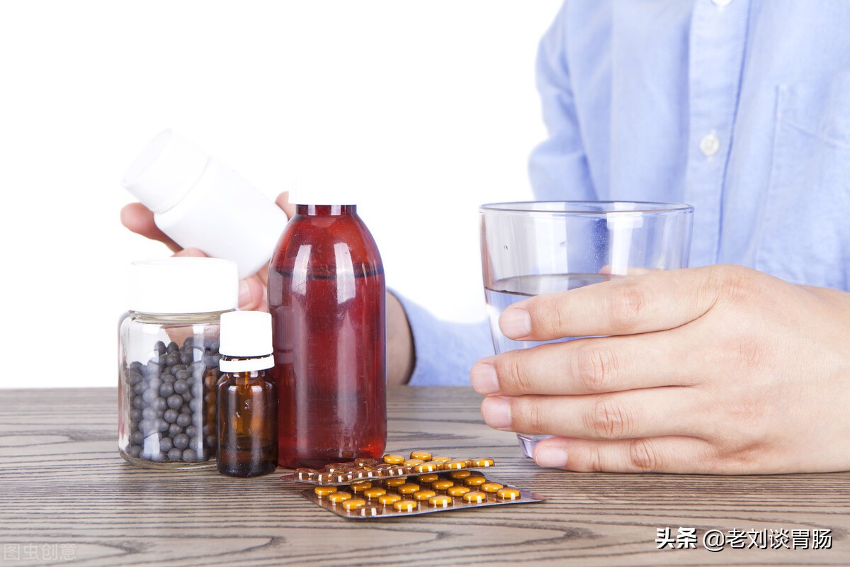 雷贝拉唑可以长期服用吗,奥美拉唑可以吃多长时间停药