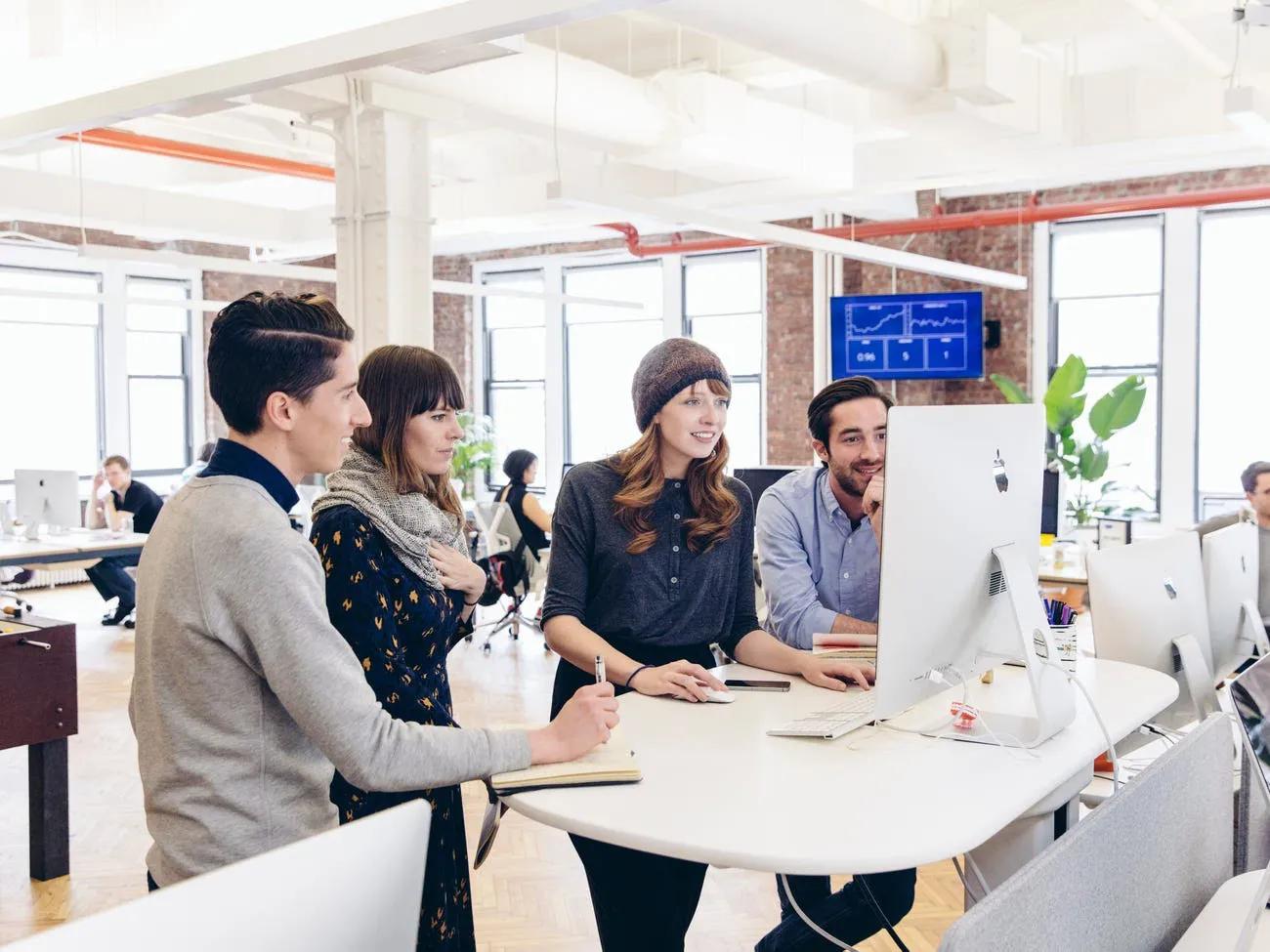 美国工资到手是交完税后吗,美国工资达到多少需要交税