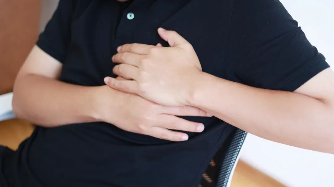 心肌梗塞的症状心里发慌原因,心肌缺血会引起腹胀消化不良吗