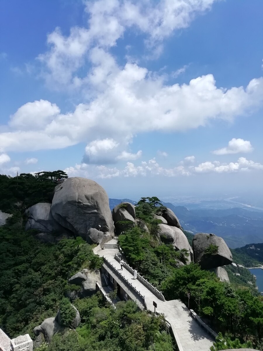 中国最美十大名山排名第一的是,国内最美的10大名山