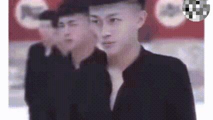 牌牌琦现状在哪,牌牌琦站在库里南上的照片