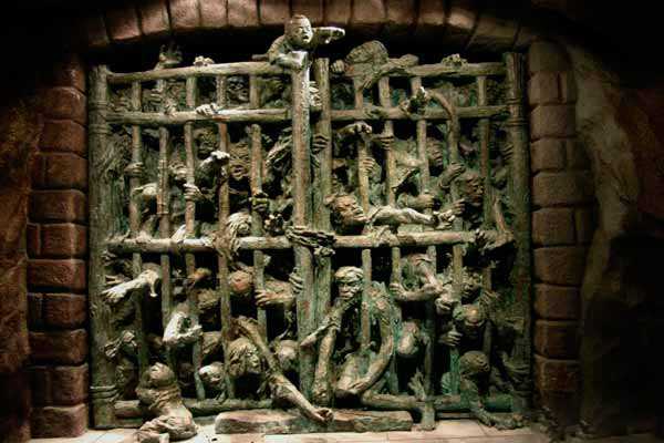 日军轰炸重庆隧道惨案,六五隧道惨案死亡人数