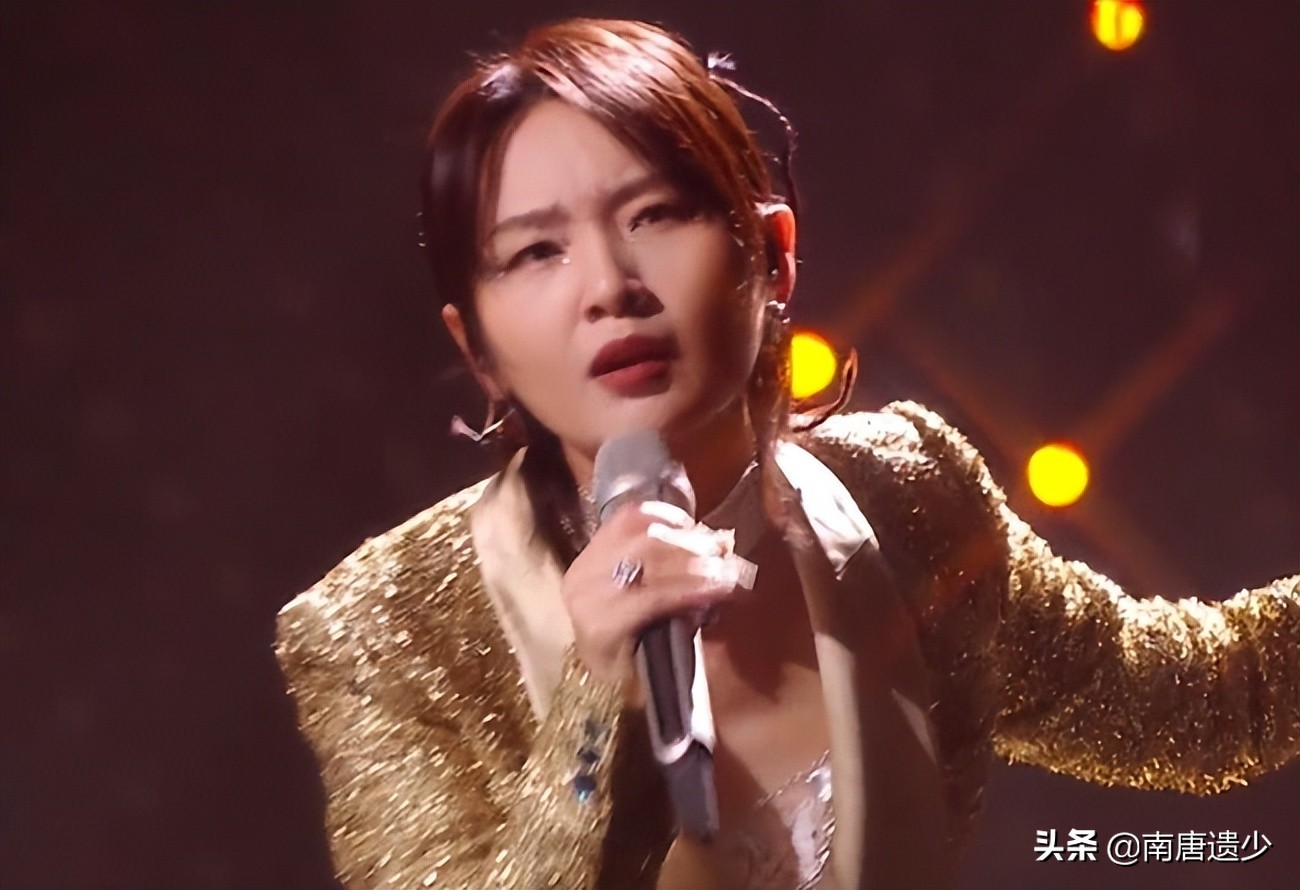 《声生不息》首播即登顶，“二李”成笑点担当，三大硬伤影响收视