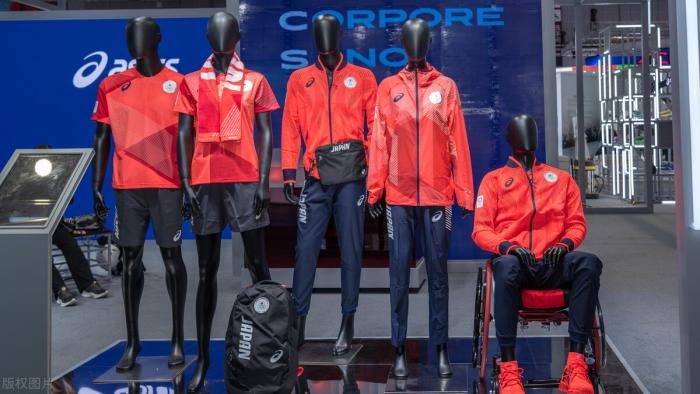 狂赚73亿！“直男天堂”迪卡侬，靠拿捏中国女人翻身