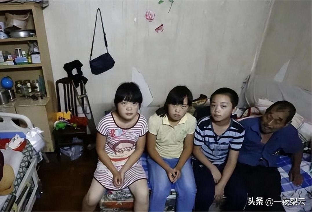 15岁女孩街头扮牛被人骑点赞,15岁女孩街头扮牛后续