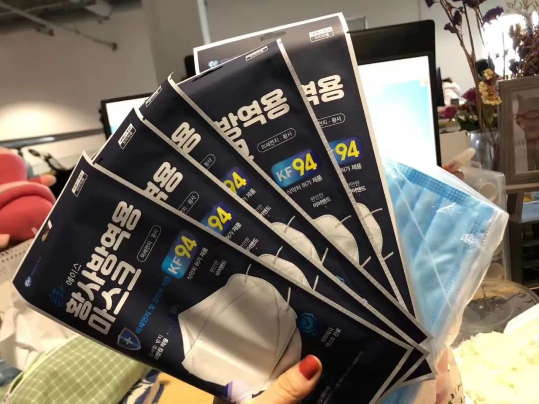 致我们三十年的青春,口罩下的青春