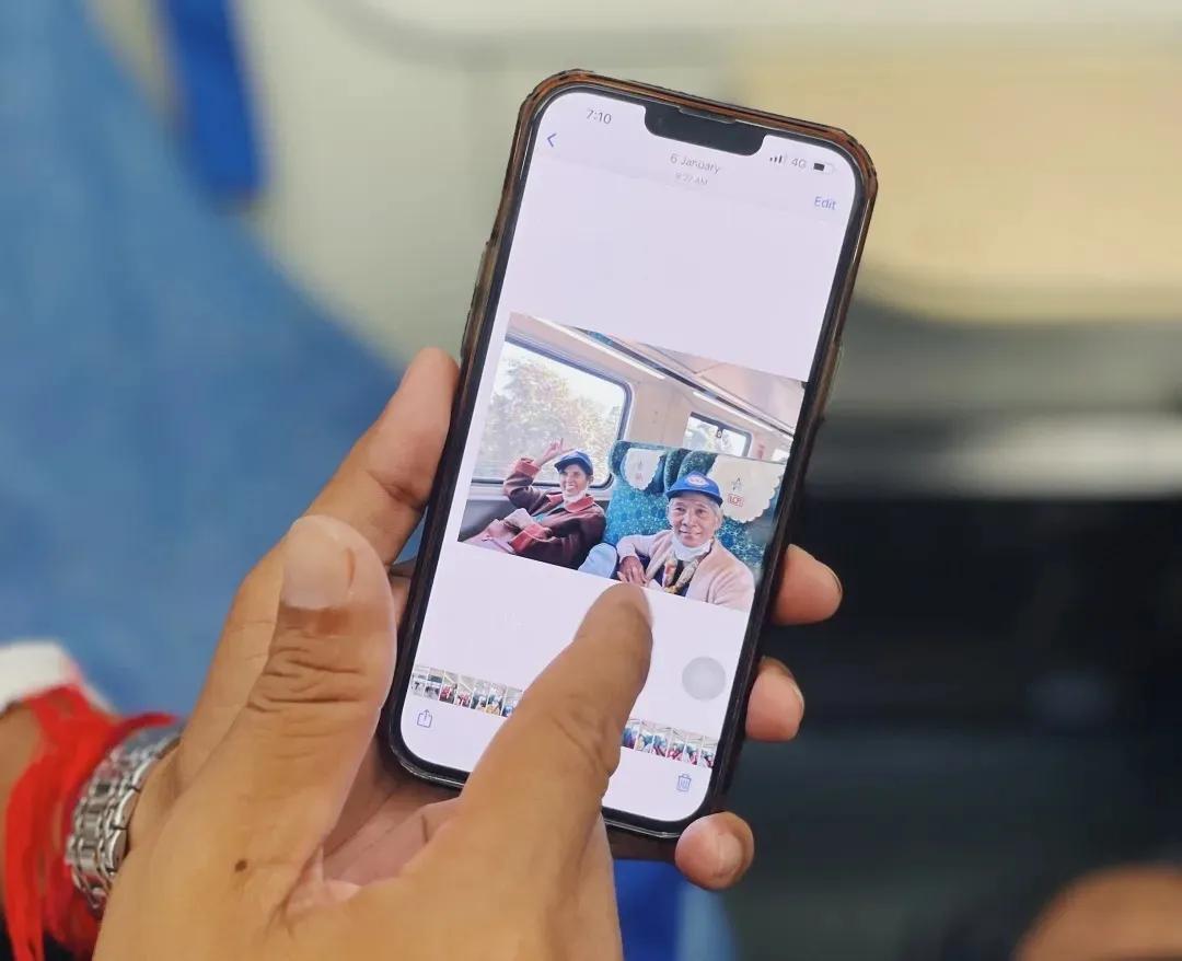 在老挝坐高铁,在老挝的中国高铁