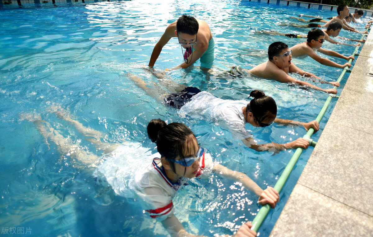 游泳时呼吸时心率多少,游泳呼吸用嘴吐可以吗