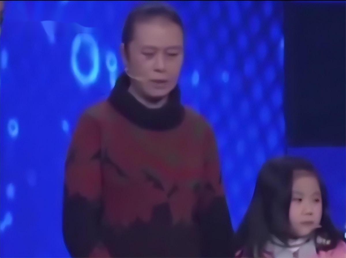 不老女孩曾玉珊现在有多高,花季少女曾玉珊逆生长变孩童