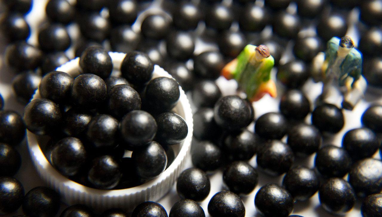 出汗头发湿透睡觉,大冷天睡觉头上出汗枕头都湿了