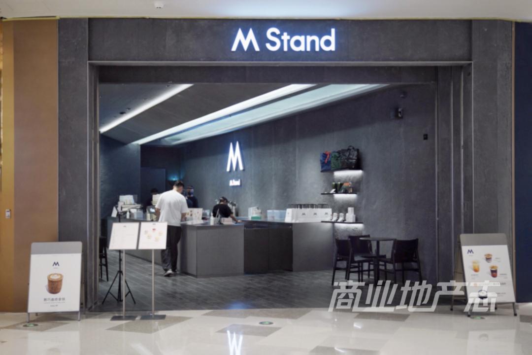 为了提升观察海口万象城的本地化视角,我在海口住了一整周