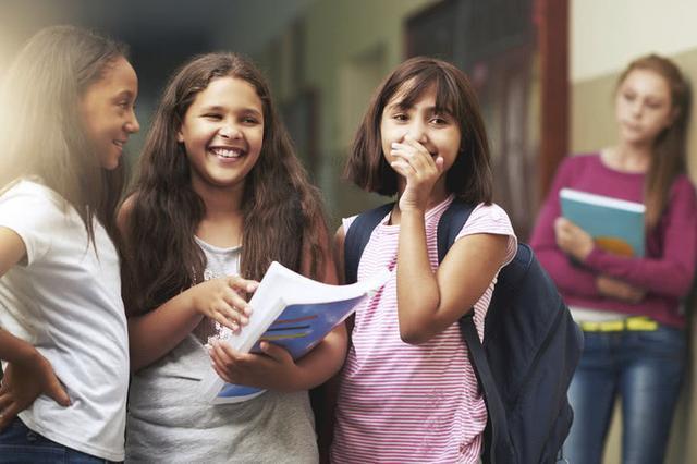 校园霸凌隐藏的秘密,警惕校园小团体