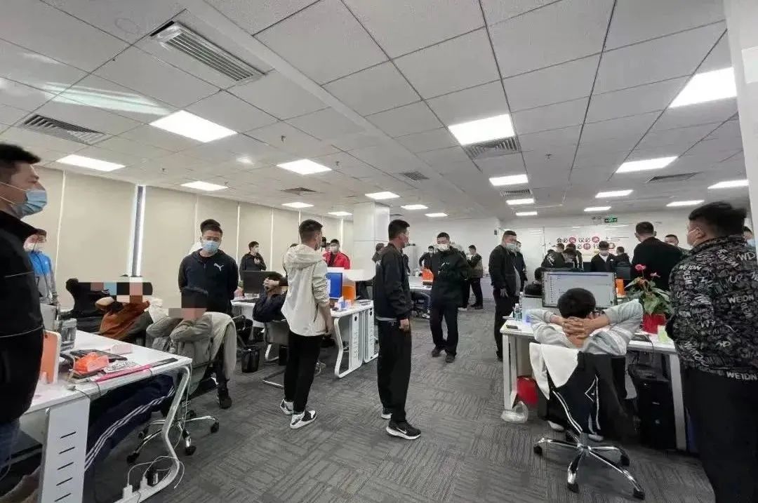 大龄男青年怎么谈恋爱呀,直男谈恋爱太难了