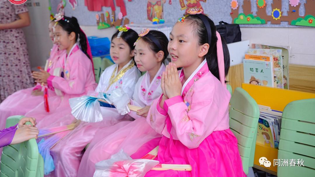 首届56个民族服饰创意大赛,五十六个民族服饰展介绍