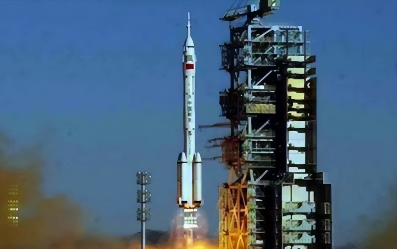 2003年，杨利伟在太空突然听到诡异的“敲门声”，13年后谜底揭开