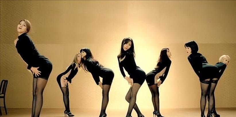 韩娱又爆丑闻！艺人被明码标价服务高层，时长高达八九个小时