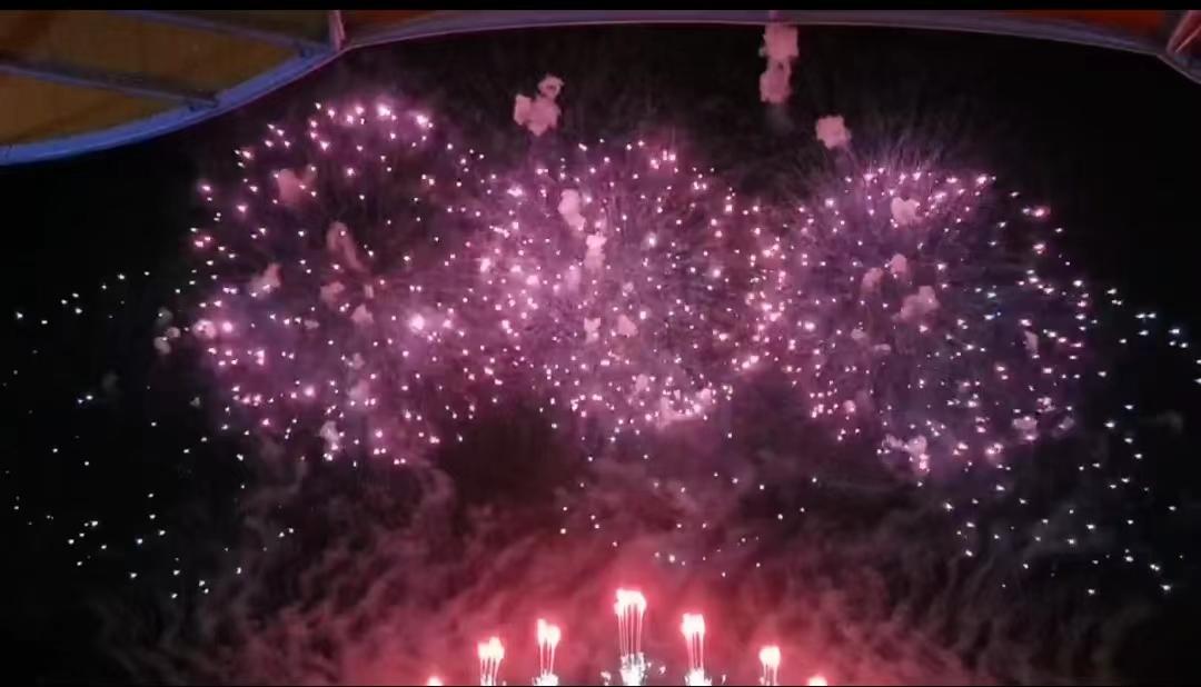 椤舵祦鐖嗘枡鐩存挱,椤舵祦閲嶇鐖嗘枡