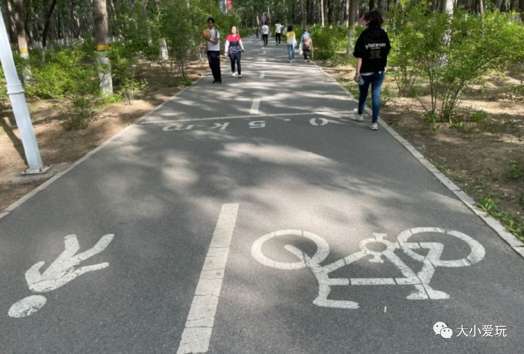 滨河公园带娃玩水,推荐一个好地方滨河公园