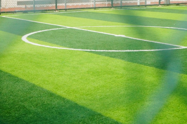 河南足球俱乐部度过危机了吗,河南建业和上海申花打法分析