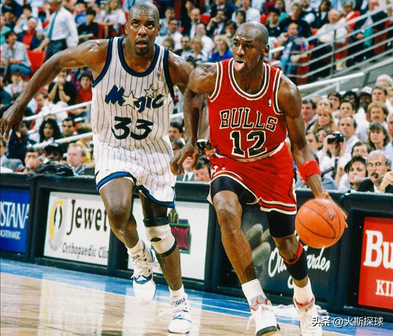 乔丹球衣被盗案,乔丹球衣被偷改穿12号砍下49分