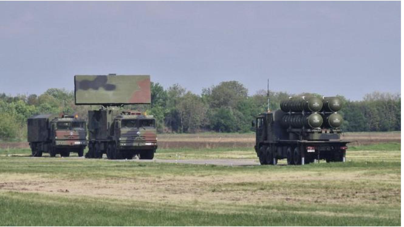 塞尔维亚订购中国导弹，交付却超时，面临北约阻挠，运20无法送货