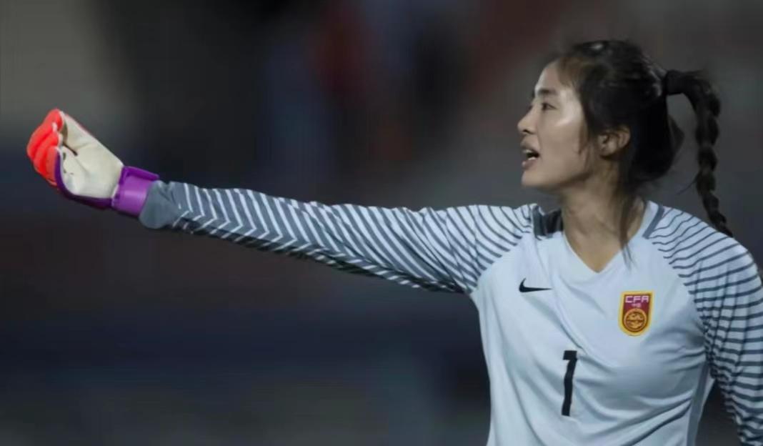 赵丽娜退役后还有没有工资,赵丽娜谈退役会离开足球吗