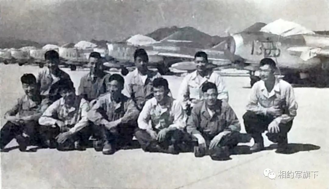 戴逵贤：两代人的情怀——我眼中的海航四师子女与他们的父辈