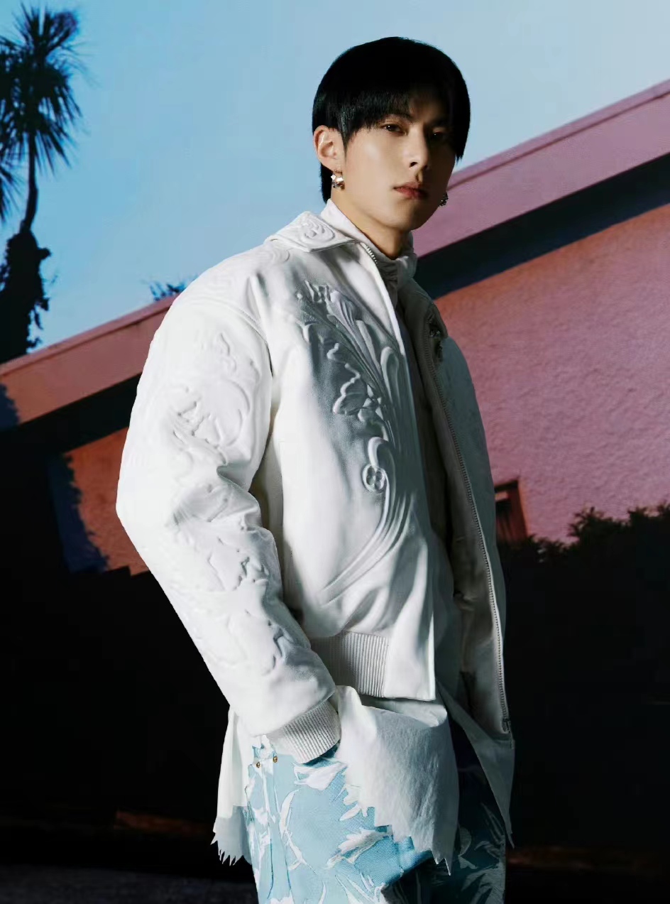 男明星的刘海竟是遮丑利器,被齐刘海毁了的明星