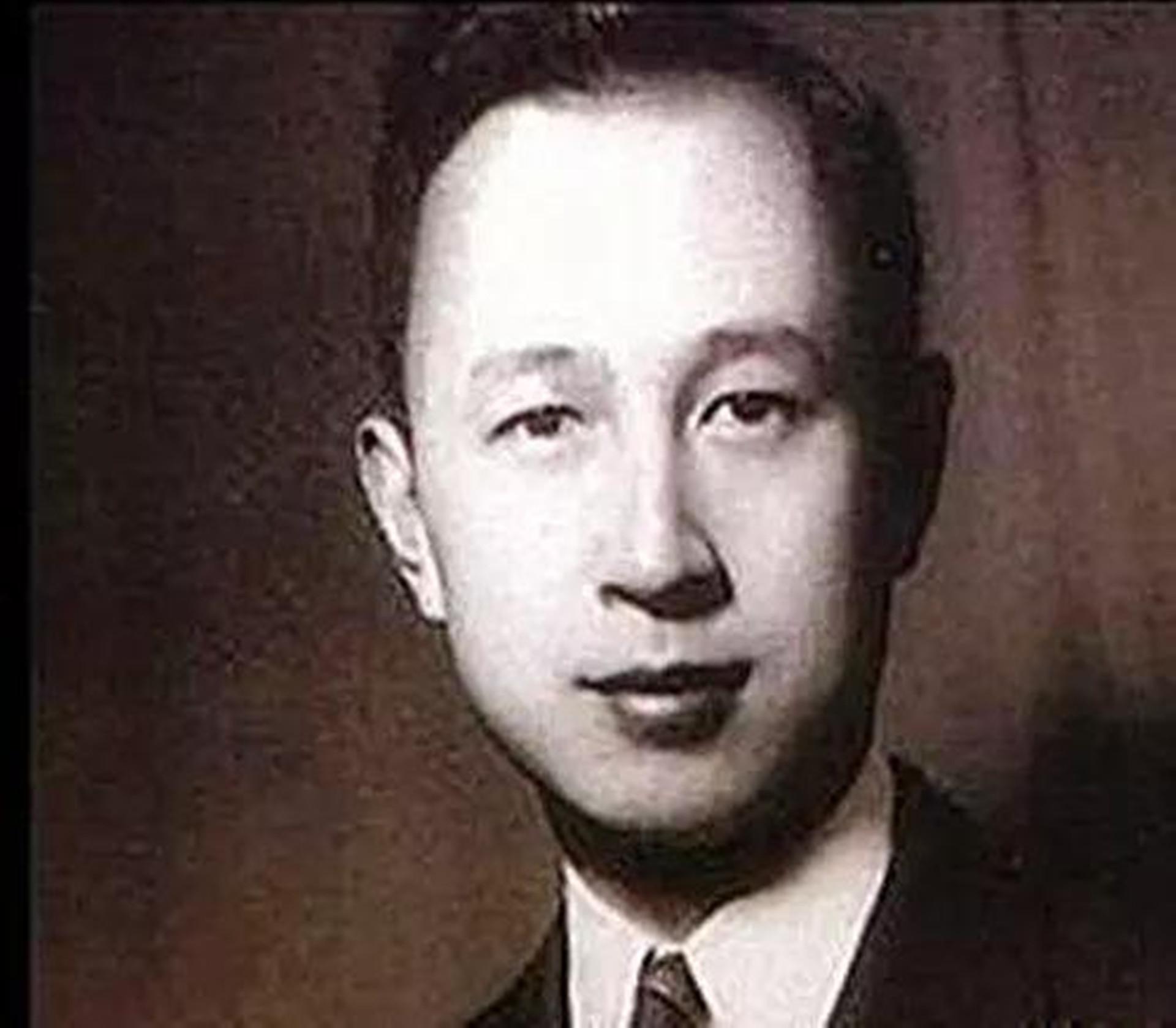 钱学森受邀参加国宴，到场后却找不到自己座位，毛主席：我划掉了