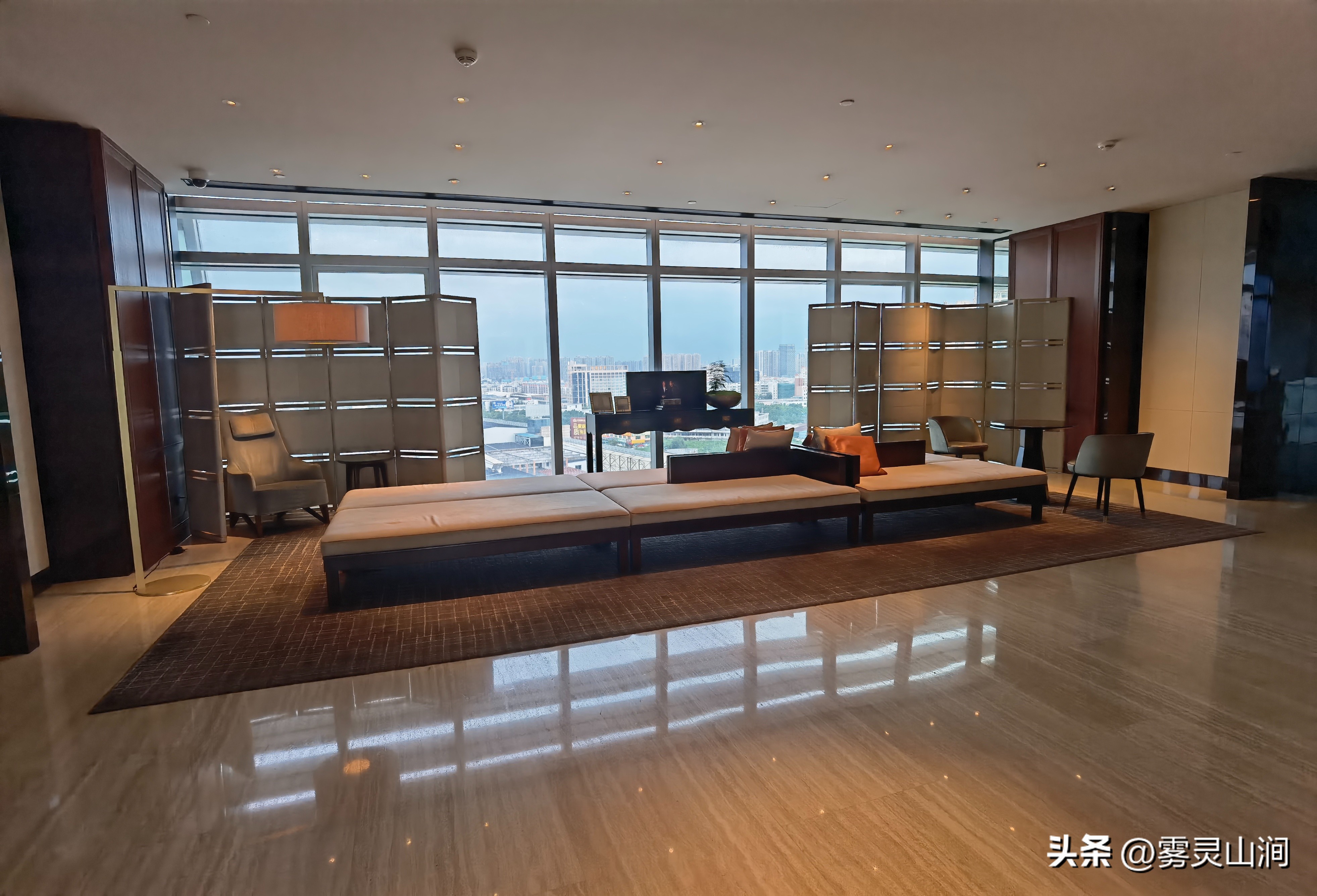 佛山罗浮宫索菲特酒店夜景,佛山罗浮宫索菲特酒店的布局亮点