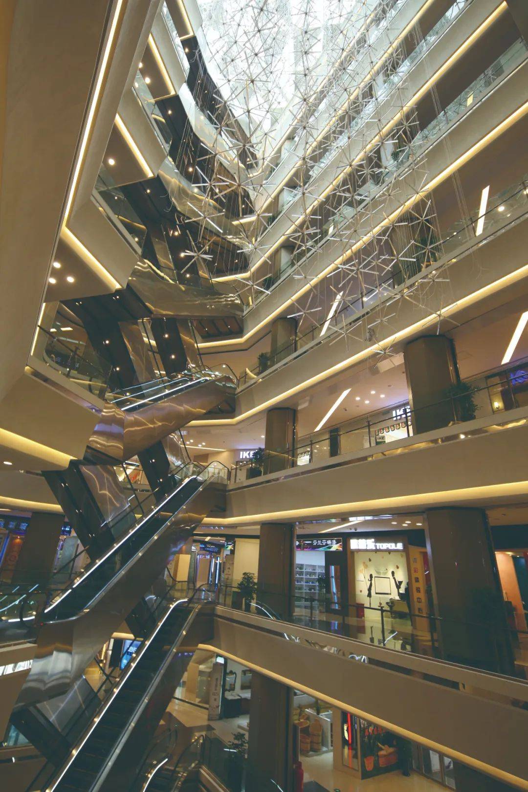 京城宝哥直播,京城宝哥李宝敏最新视频