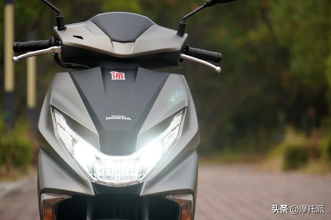 五羊本田ncr125与裂行星际版对比,五羊本田ncr125和豪爵翼爽afr125