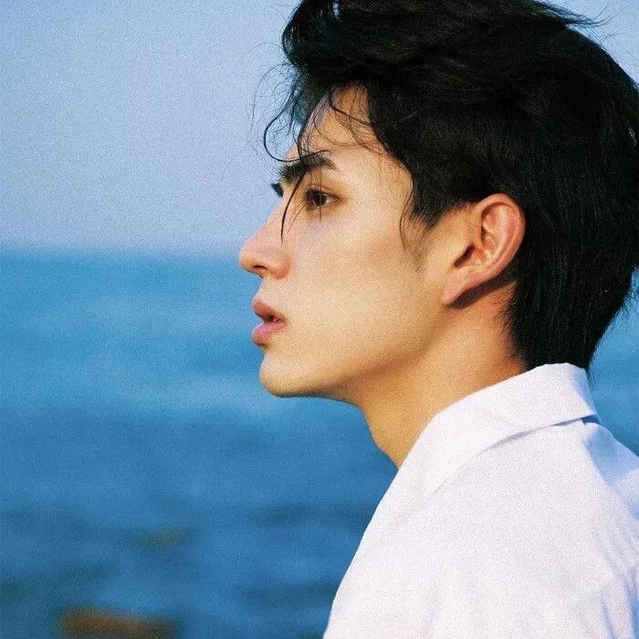 男神头像女生,男头一组优质的男生头像