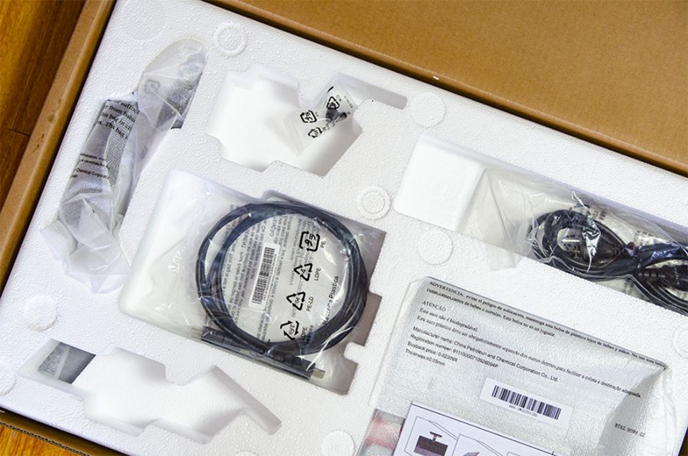 thinkvision27寸2k显示器怎么样,19.5寸thinkvision显示器开箱