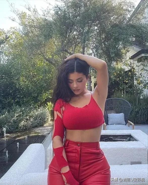 富婆凯莉詹娜福布斯,凯莉詹娜和肯豆詹娜关系